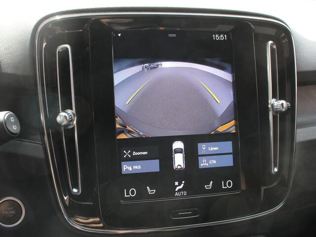 Volvo XC40 1.5 T5 Automaat Plug-in hybrid Ultimate Dark | Electrisch Glazen Panorama dak | Navigatie | Dab | Led | Adaptive Cruise Control | Camera | Parkeer sensoren