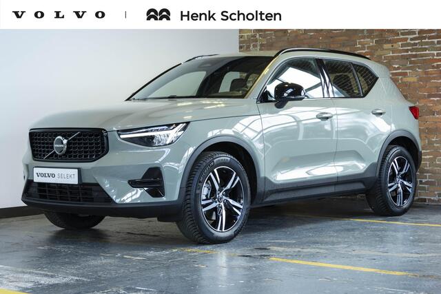 Volvo XC40 B4 Plus Dark | Verwarmde Voorstoelen+Stuurwiel | Verwarmde voorruit | Semi-Elektrische Trekhaak | Harman Kardon Premium Audio | Apple Carplay / Android Auto | Elektrisch bedienbare voorstoelen | Google infotaiment