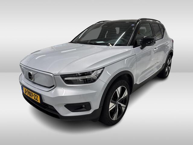 Volvo XC40 Recharge P8 AWD R-Design / Trekhaak / Camera / Keyless / Harman Kardon / 19'' / Half leder / Stuur+Stoelverwarming / DAB / Dodehoek / ACC