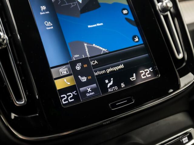 Volvo XC40 1.5 T4 Recharge R-Design Expression 211Pk Automaat (APPLE CARPLAY, GROOT NAVI, STUUR/STOELVERWARMING, ZWART HEMEL, CAMERA, SPORTSTOELEN, ADAPTIVE CRUISE, TREKHAAK, KEYLESS, NIEUWSTAAT)