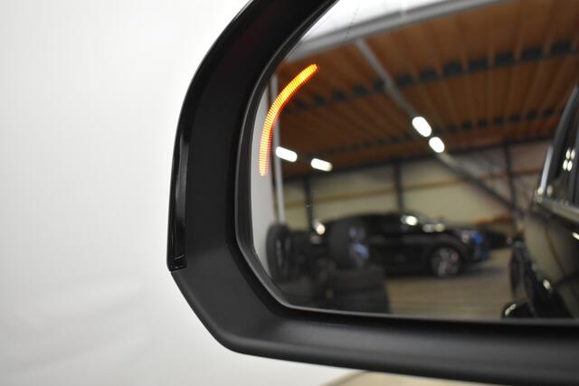 Volvo XC40 1.5 T4 Plug-in hybrid Core Bright Camera EL Trekh+aKlep Dhoek Detec Stoel Verwarming