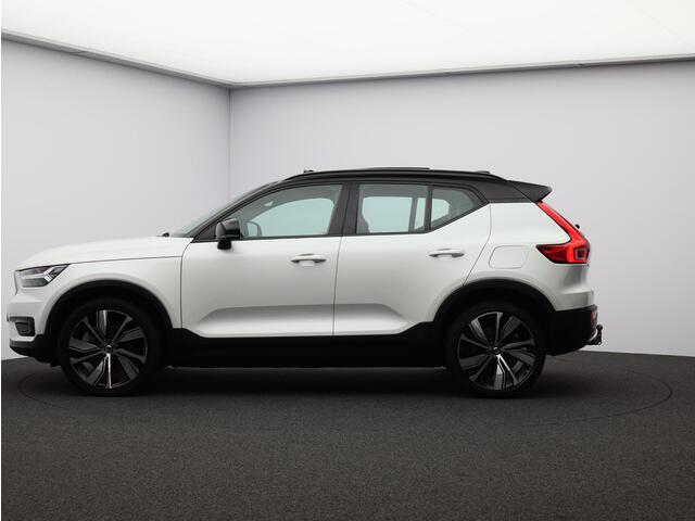 Volvo XC40 Recharge P8 AWD R-Design / Trekhaak / Panoramadak / Lederen Bekleding / 20" Wielen / Stoel+Stuurverwarming / All-Season Banden /