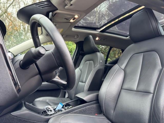 Volvo XC40 1.5 T4 RECHARGE INSCRIPTION/PANO/LEER/THAAK/ACARPLAY