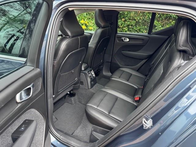 Volvo XC40 1.5 T4 RECHARGE INSCRIPTION/PANO/LEER/THAAK/ACARPLAY