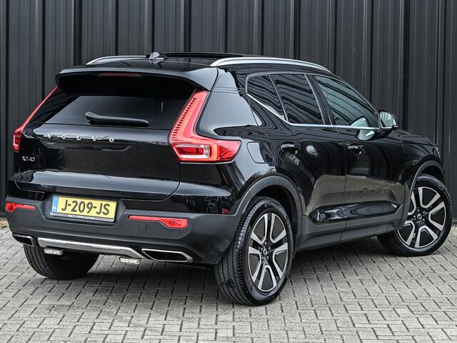Volvo XC40 2.0 D3 Inscription · Stoel en stuurverwarming · Harman/Kardon · Trekhaak · Keyless · Camera · Panoramadak · Leder · Led · Adaptive cruise control · Blis