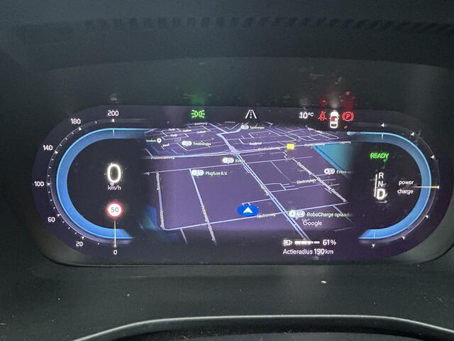 Volvo XC40 Recharge P8 AWD R-Design intellisafe/ Climate line/ Park assist