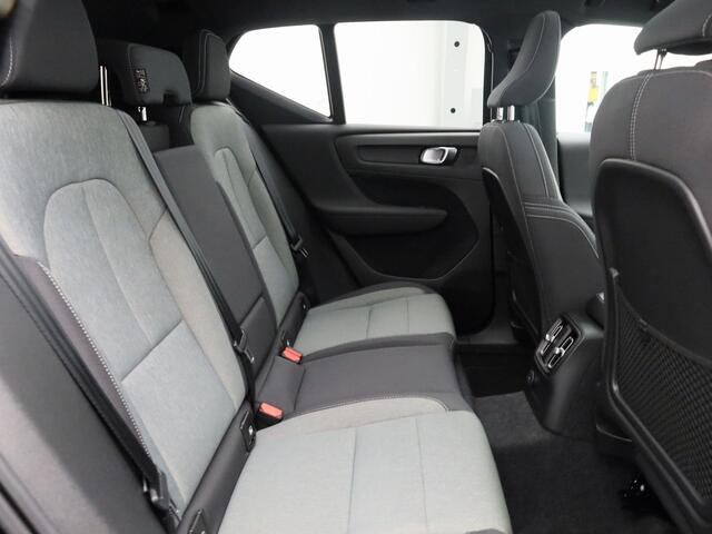 Volvo XC40 1.5 T4 Recharge Inscription Expression | PANO | CAMERA | KEYLESS