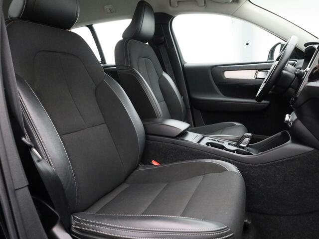Volvo XC40 1.5 T3 Automaat Momentum | CAMERA | STOELVERWARMING