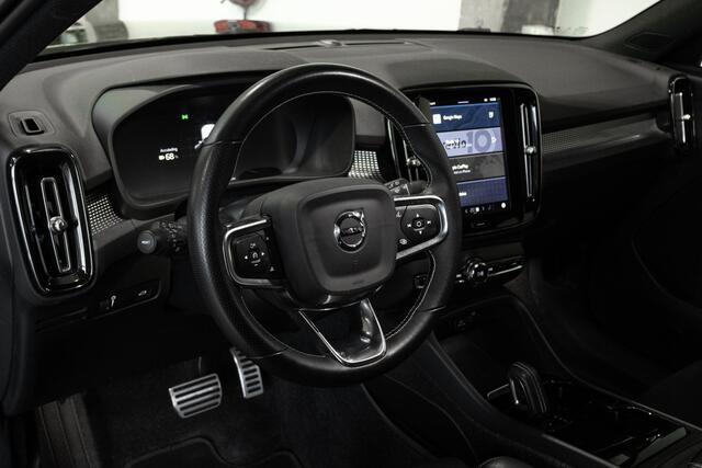 Volvo XC40 Recharge P8 AWD R-Design |Adaptieve Cruise Controle| Blind spot|| Verwarmbare Voorstoelen| Verwarmbaar Stuurwiel