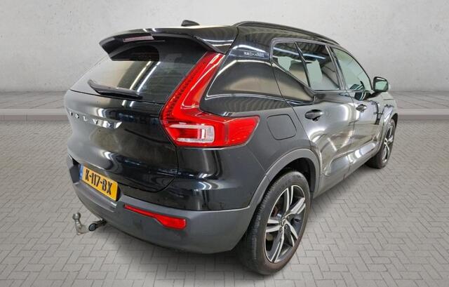 Volvo XC40 1.5 T5 Recharge 262 pk R-Design Navi Trekhaak Panoramadak Pilot Assist ACC Harman Kardon 360 Camera Stoel + Stuur Verwarming Dab Getint Glas NL Auto Plug in Hybride