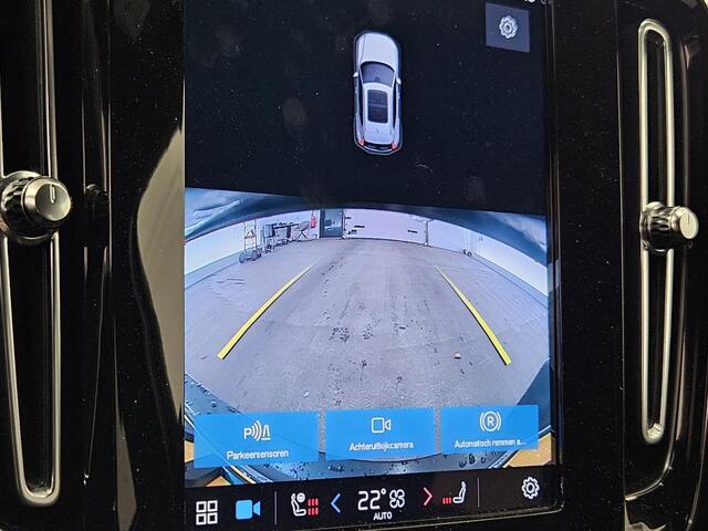 Volvo XC40 Recharge P8 AWD R-Design | Stoel en Stuurverwarming | Donker Glas | 94% SOH | Parkeercamera | 20" | Exterieur Styling Kit |