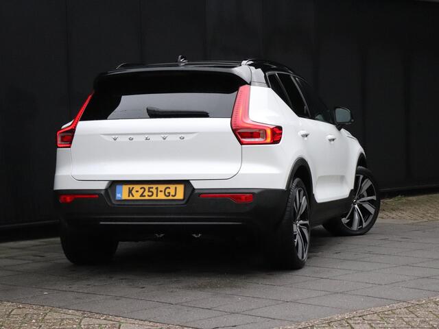 Volvo XC40 Recharge P8 AWD R-Design | LEDER | MEMORY | PANO-DAK | TREKHAAK | H&K | 360° CAMERA | STOEL/STUURVERW. | APPLE CARPLAY |
