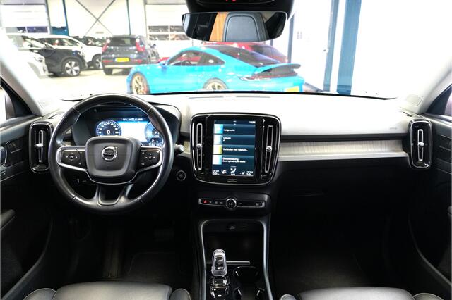 Volvo XC40 1.5 T5 193kW/262pk DCT7 Recharge Inscription PANORAMADAK + HARMAN/KARDON + NAPPALEER + EL.STOEL MET MEMORY + STOEL-&STUURVERWARMING + CRUISE + BLIS + LANE ASSIST + NAVI SENSUS + KEYLESS + EL.TREKHAAK + 360 CAMERA + PARKSENSOREN V&A + 19" LM-VELGEN!!