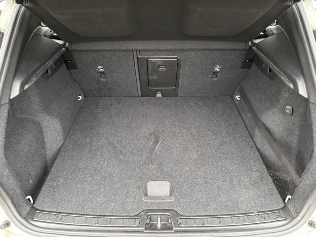 Volvo XC40 1.5 T2 Business Pro | Trekhaak | Aanhangwagen geremd 1600kg |