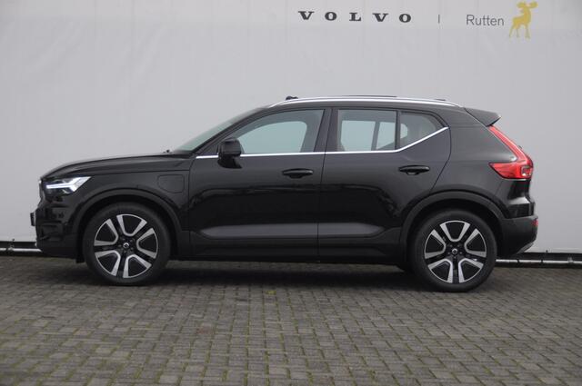 Volvo XC40 T4 211PK Automaat Recharge Inscription / Panoramadak / Adaptive cruise control / Harman Kardon audio / Pilot assist / BLIS / Stoel en stuur verwarming / Elektrische achterklep / Parkeersensoren met camera