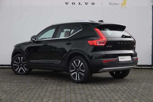 Volvo XC40 T4 211PK Automaat Recharge Inscription / Panoramadak / Adaptive cruise control / Harman Kardon audio / Pilot assist / BLIS / Stoel en stuur verwarming / Elektrische achterklep / Parkeersensoren met camera