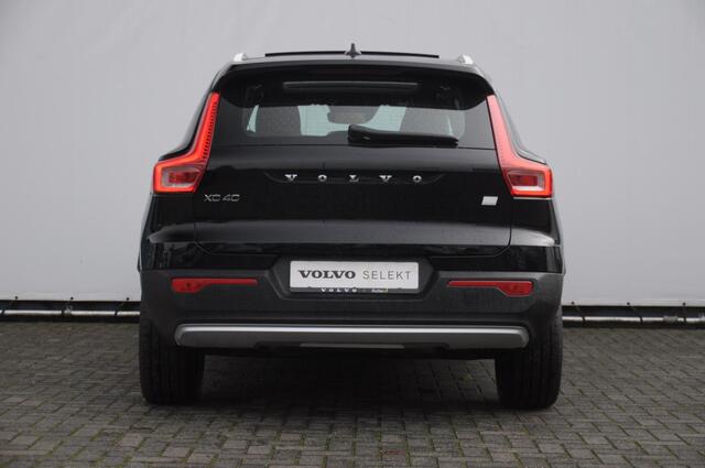 Volvo XC40 T4 211PK Automaat Recharge Inscription / Panoramadak / Adaptive cruise control / Harman Kardon audio / Pilot assist / BLIS / Stoel en stuur verwarming / Elektrische achterklep / Parkeersensoren met camera