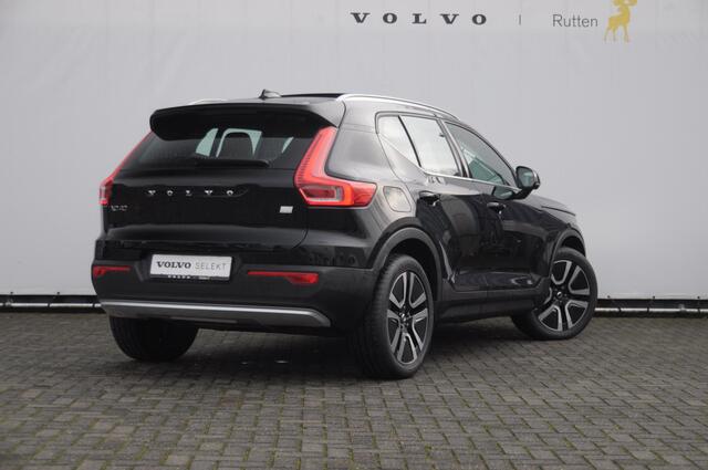 Volvo XC40 T4 211PK Automaat Recharge Inscription / Panoramadak / Adaptive cruise control / Harman Kardon audio / Pilot assist / BLIS / Stoel en stuur verwarming / Elektrische achterklep / Parkeersensoren met camera