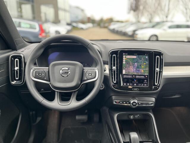 Volvo XC40 B4 Plus Dark