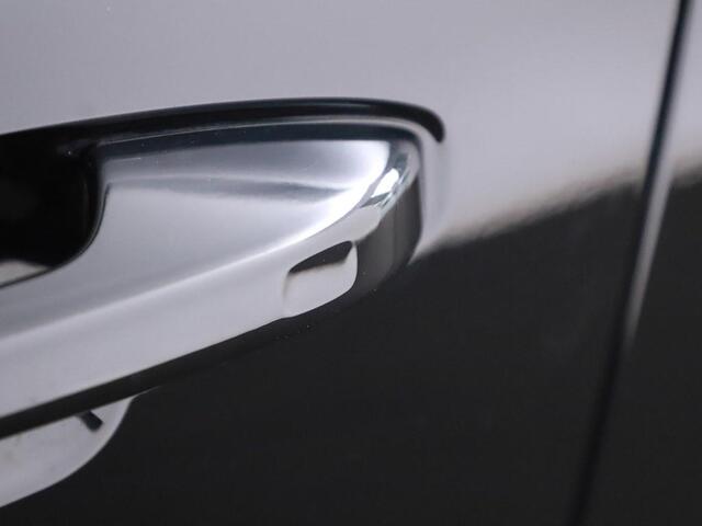 Volvo XC40 1.5 T2 R-Design Panoramadak