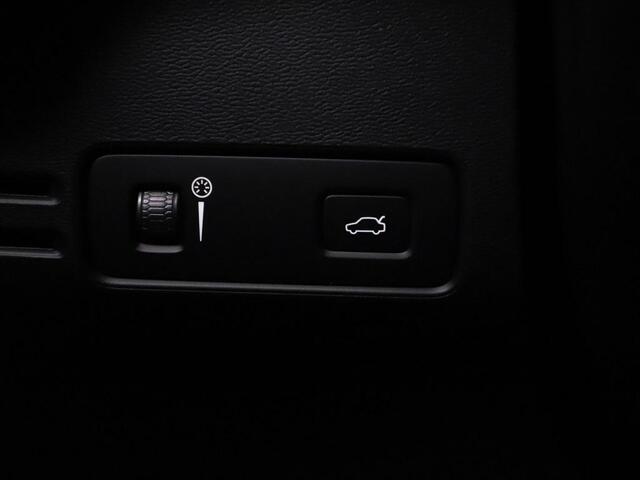 Volvo XC40 1.5 T2 R-Design Panoramadak