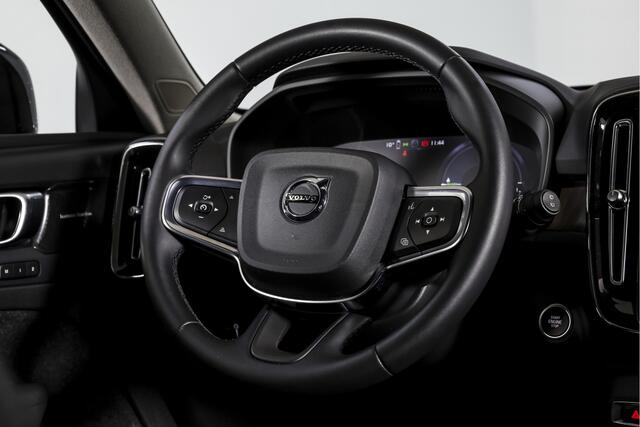 Volvo XC40 1.5 T4 Plug-in hybrid Plus Dark | Dig. Cockpit | Adapt. Cruise | Harman/Kardon | Elek. Stoelen | Stoel-+Stuurverw. | Leder | PDC | 360 Camera | NAV+App. Connect | ECC | LM 19" | 0382