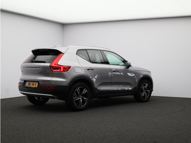 Volvo XC40 B3 163PK Core Business Edition / Adaptive Cruise / BLIS / Verwarmbaar Stuurwiel + Voorstoelen / Extra Getint Glas / 18" / Harman Kardon Audio /