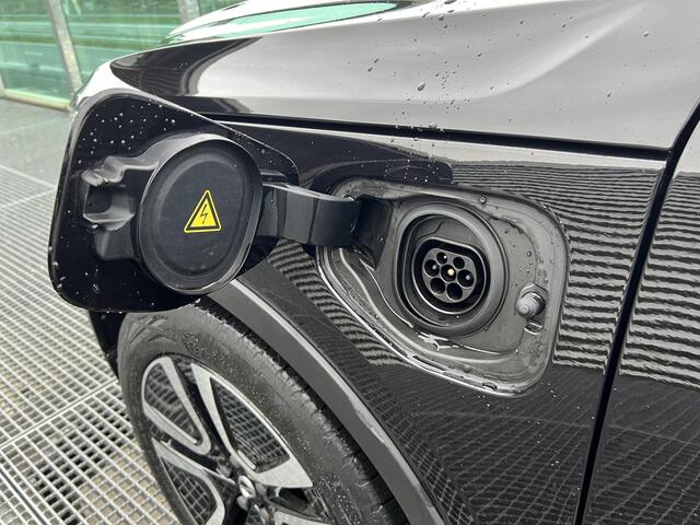 Volvo XC40 1.5 T5 Twin Engine Inscription lederen bekleding, Verwarmde stoelen, Panorama dak, Parkeer Camera, Apple Car Play-Android auto, Trekhaak semi elektrisch