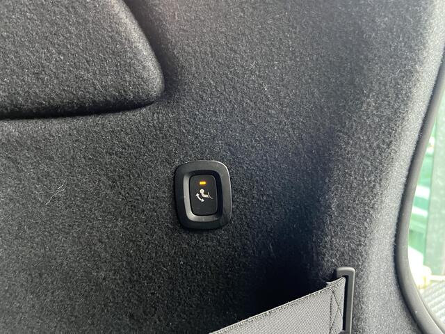 Volvo XC40 1.5 T5 Twin Engine Inscription lederen bekleding, Verwarmde stoelen, Panorama dak, Parkeer Camera, Apple Car Play-Android auto, Trekhaak semi elektrisch