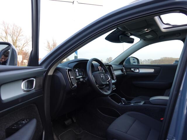 Volvo XC40 1.5 T4 Recharge Inscription PANO | PILOT + ACC | BLIS + CTA | HK-AUDIO | 360° CAM