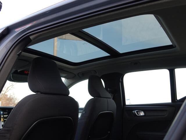 Volvo XC40 1.5 T4 Recharge Inscription PANO | PILOT + ACC | BLIS + CTA | HK-AUDIO | 360° CAM