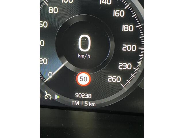 Volvo XC40 1.5 T4 Recharge Inscription Expression Trekhaak, stoel en stuur verwarming, camera, electr A klep, carplay, 1e eigenaar