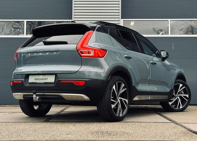 Volvo XC40 1.5 T5 R-Design |Pano |Harman/Kardon |Trekhaak |Sfeer |Alcantara
