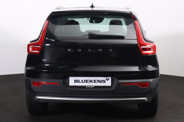 Volvo XC40 T3 Momentum Pro