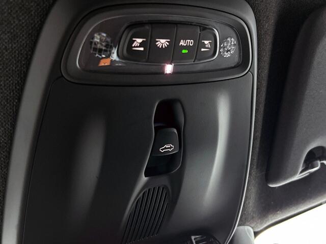 Volvo XC40 T5 Ultimate Dark | Pano | BLIS | H&K | Memory Seats |