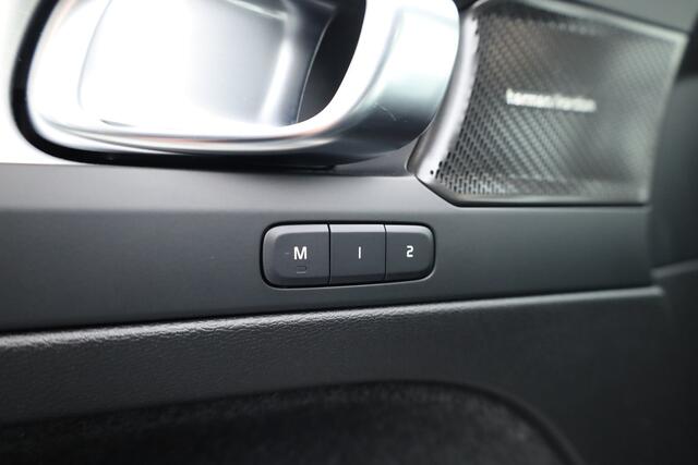 Volvo XC40 2.0 B3 Black Edition | Pano | Keyless | H&K | 360Cam| Stoel- Stuurverw. | CarPlay | Pilot Assist | Google | ACC 4388