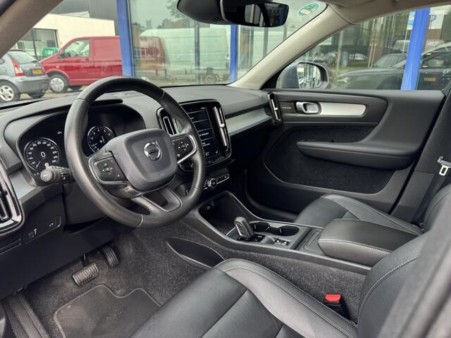 Volvo XC40 2.0 T4 Momentum | Trekhaak | CarPlay | Keyless | Leder