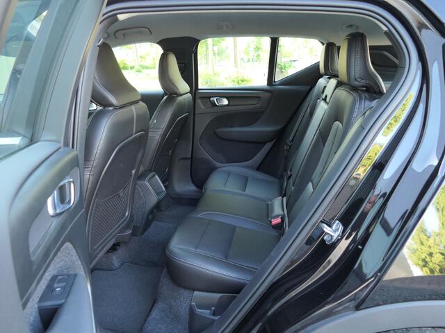 Volvo XC40 T3 AUT Inscription 12MND garantie / Harman Kardon / Camera / App