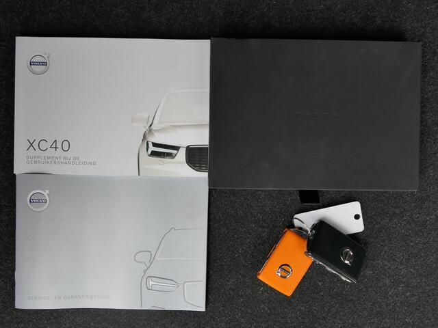 Volvo XC40 1.5 T2 AUT R-Design Camera / pilot assist / Stuurverwarming