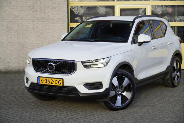 Volvo XC40 1.5 T2 Automaat! Momentum Core BJ2020 Lmv 19" | Led V+A | Pdc | Apple Carplay | Navi (Niet vrijgeschakeld) | Virtual cockpit | Climate control | Cruise control | Extra getint glas