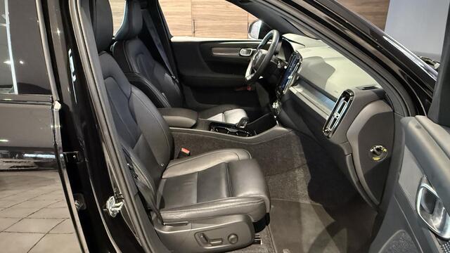 Volvo XC40 Recharge P8 AWD R-Design 408pk + MEMORY / CAMERA / STOEL+STUURVERWARMING