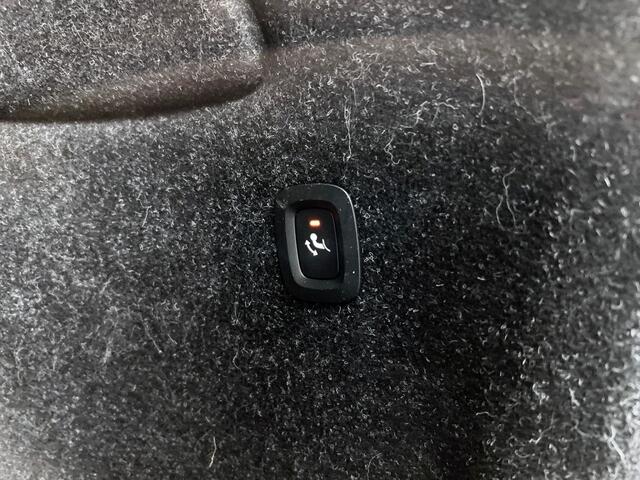 Volvo XC40 Recharge P8 AWD R-Design | Trekhaak | 20" Velgen |