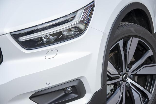 Volvo XC40 1.5 T5 RECHARGE R-DESIGN / TREKHAAK / LAGE KMST