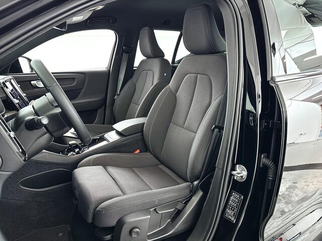 Volvo XC40 Recharge Core 70 kWH | Parkeercamera | Stoel- en Stuurverwarming | Google navigatie