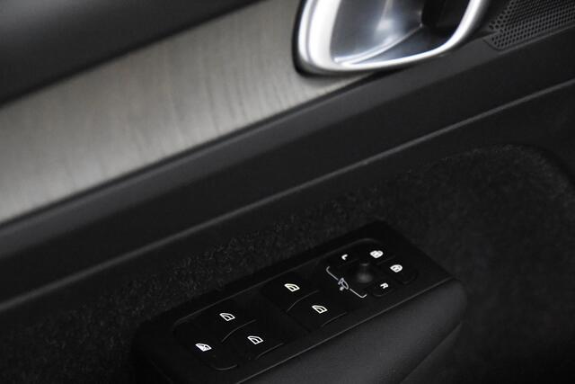 Volvo XC40 1.5 T5 Recharge Inscription *1ste Eigenaar*Leer*Navigatie*Camera*