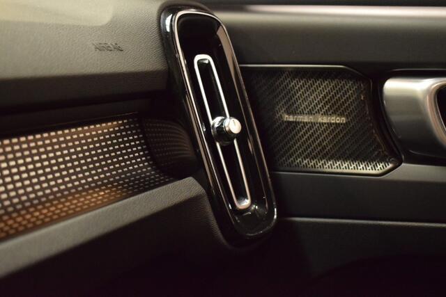 Volvo XC40 T3 163pk AUT8 R-Design Pano/ Harman Kardon/ Camera/ Stoelverw./ PDC v+a/ Donker glas