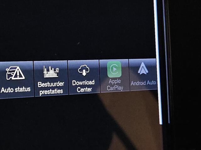 Volvo XC40 1.5 T2 Momentum Business LED | Keyless | achteruit rij camera | Parkeersensoren vóór achter | Adaptieve cruise control | AppleCarPlay |