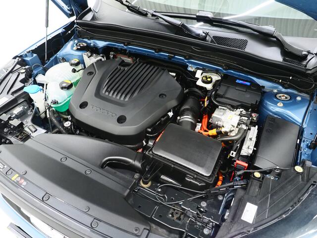 Volvo XC40 1.5 T5 Plug-in hybrid Ultimate Dark | Panoramadak | Harman/Kardon | Pilot Assist | Trekhaak | Keyless | Camera | Carplay