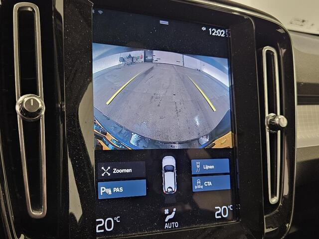 Volvo XC40 1.5 T2 Business Pro | Adaptieve Cruise Contrl | Dode Hoek Detectie | Parkeer Camera | Navigatie | Parkeersensoren |
