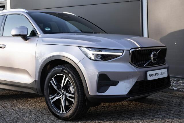 Volvo XC40 B3 Automaat Essential Edition | Verwarmbare voorstoelen | Verwarmbaar stuurwiel | Premium audio by Harman Kardon | 18 inch Lichtmetalen velgen | Alarmklasse 3